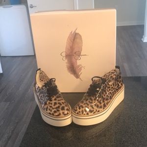 The Prowl Platform Sneaker